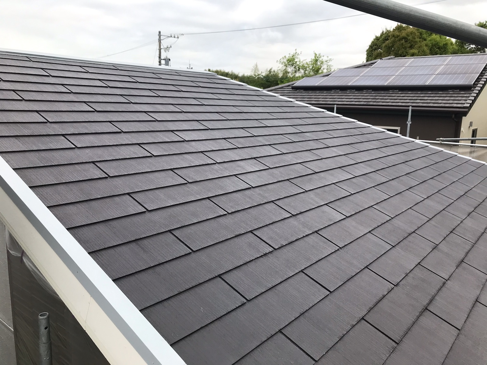 名古屋市熱田区で色褪せしたスレート屋根を塗り替え 名古屋市の外壁 屋根塗装 防水工事は街の外壁塗装やさん名古屋東店