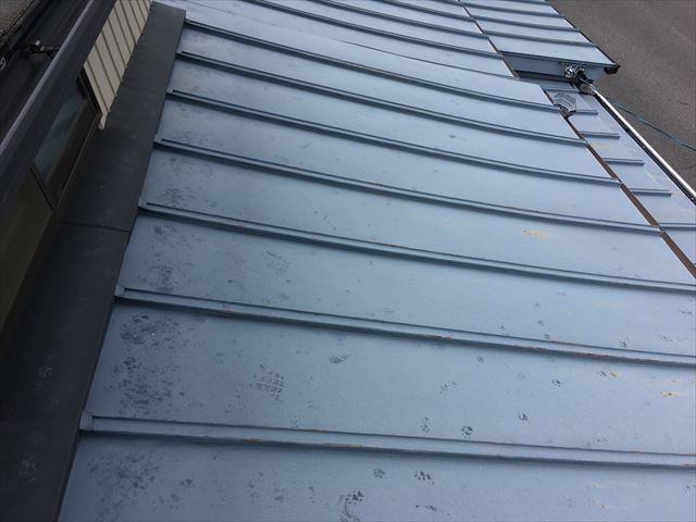 トタン　点検　サビ　褪色　塗装
