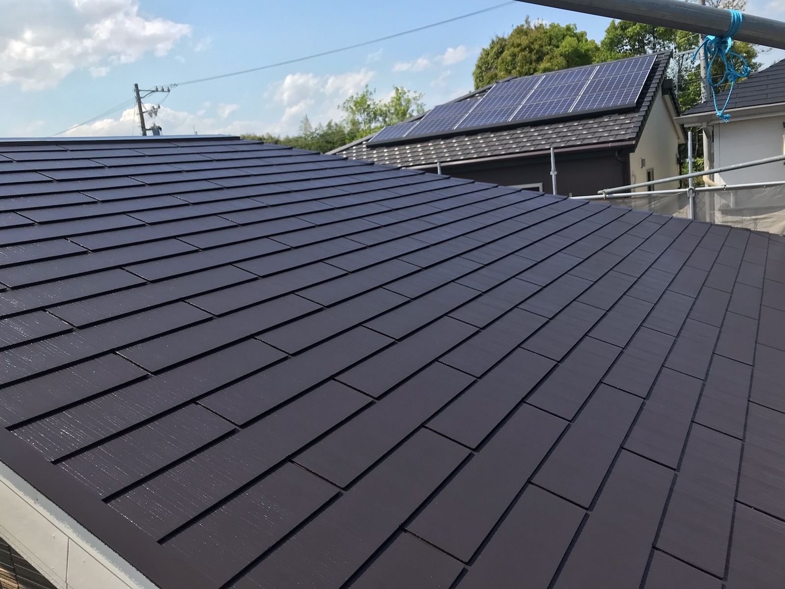 名古屋市熱田区で色褪せしたスレート屋根を塗り替え！