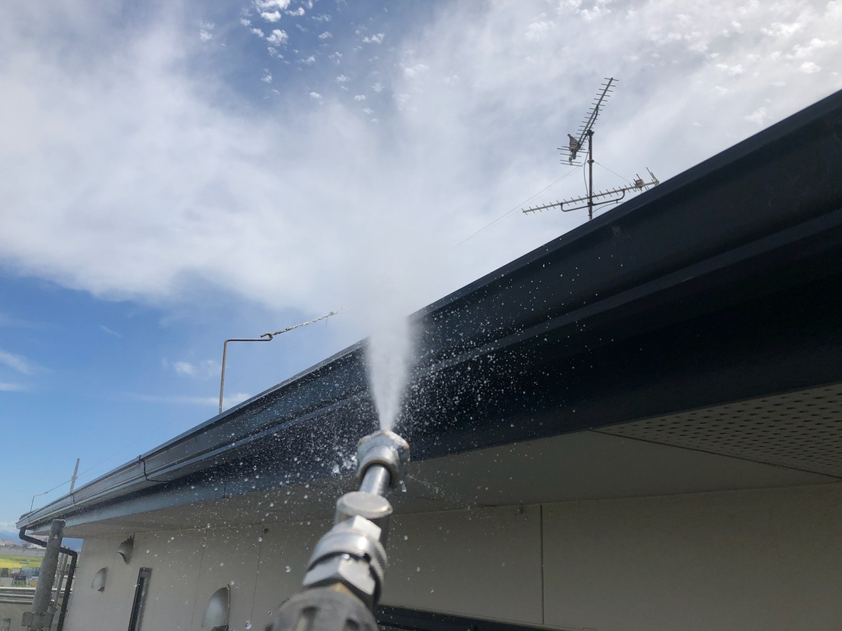 雨樋高圧洗浄